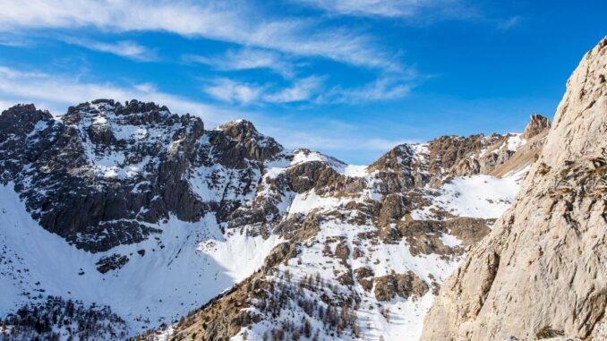 aiguilles en queyras hotel, location ou hotels club