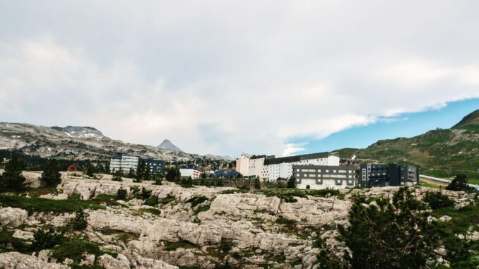 La Pierre Saint-Martin en été que faire dans cette station de montagne la pierre saint martin en été que faire dans cette station de montagne