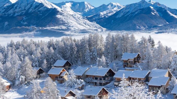 Laye-en-Champsaur hotel, location ou hotels club laye en champsaur hotel, location ou hotels club