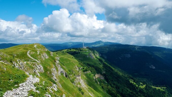 Monts Jura hotel, location ou hotels club monts jura hotel, location ou hotels club
